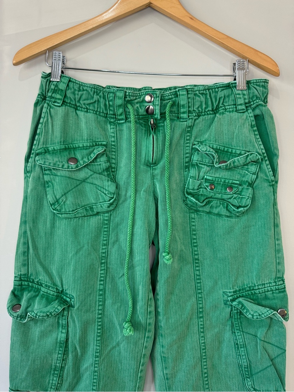 Free People Tahiti Green low Rise Wide Leg Cargo Pocket Pants Size XS - Picture 3 of 14